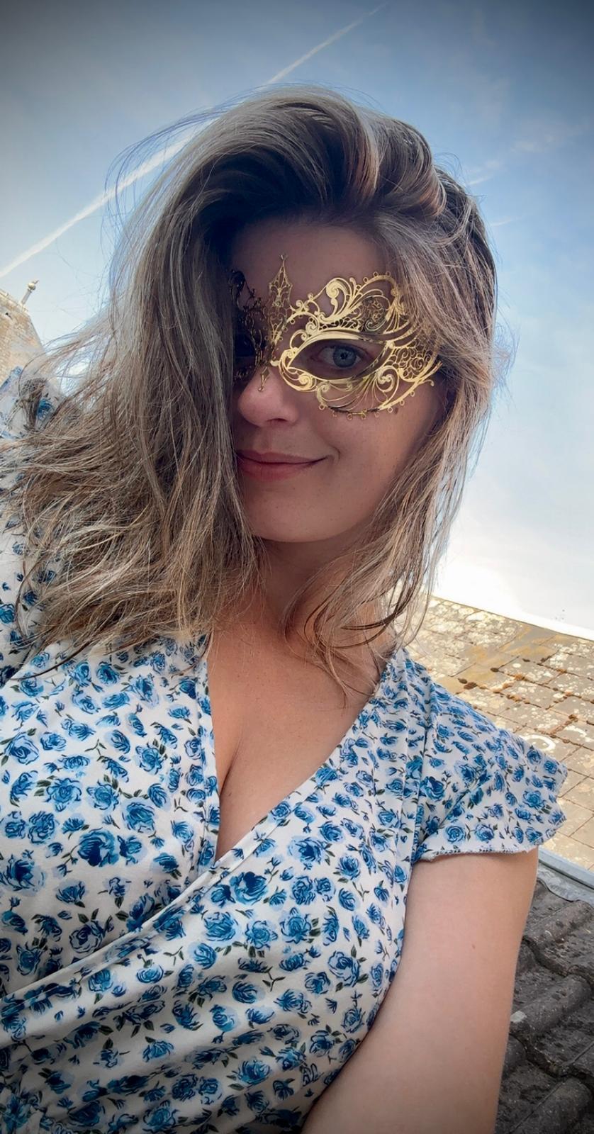 AliceDuboisFrX Live Image