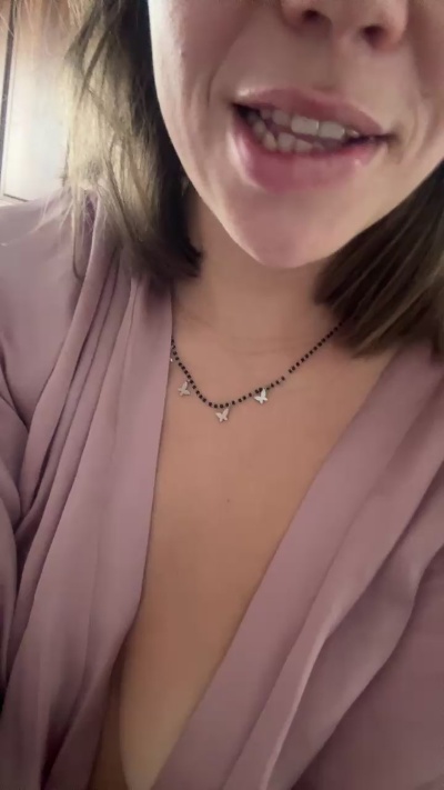 Girl_hot_hot1 Live Image