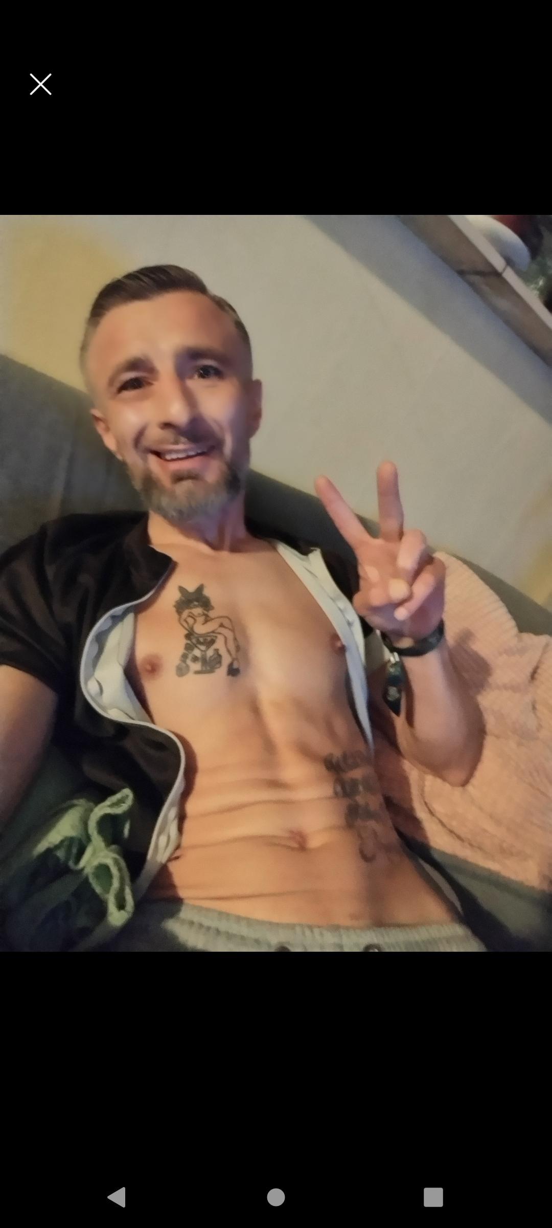 NaughtyDaddyOO Live Image