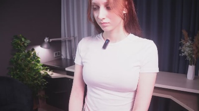 NickiAliff Live Image