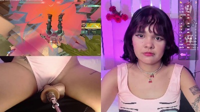 PetiteSally Live Image
