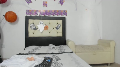 Rachel_Sweett Live Image