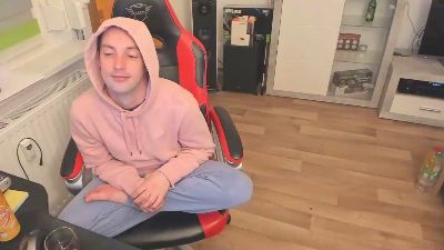 tonibiteen21 Live Image
