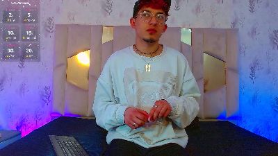 Axel_tay live from United States