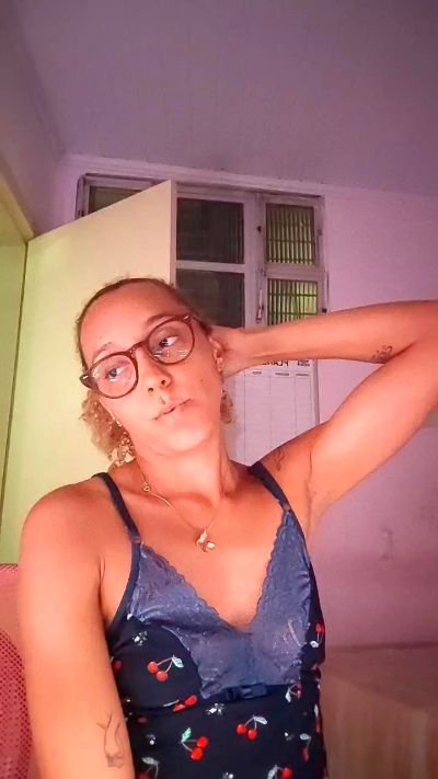 Babylay08 live from Brazil