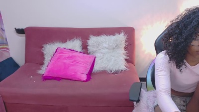 Cloe_cooper01_ live from Italy