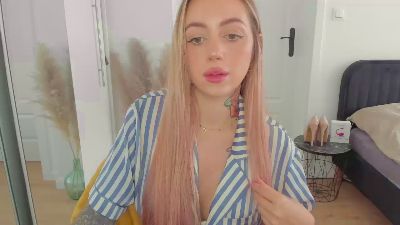 Coralie_Classy live from Germany