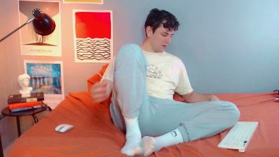 Elio_520 live from France