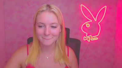 Ella_you live from Germany