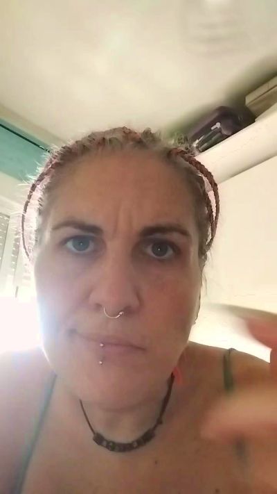 Estela_p live from Spain