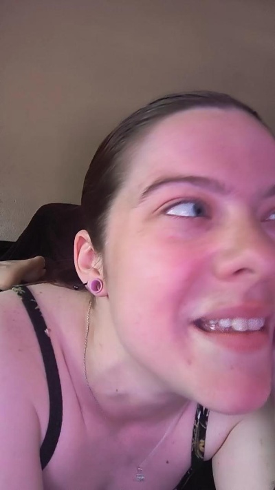 Goddess0996 live from United States