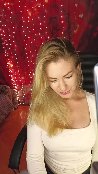 GraceGirldzm live from Ukraine