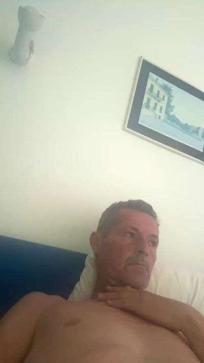 Hornydutch44 live from United States