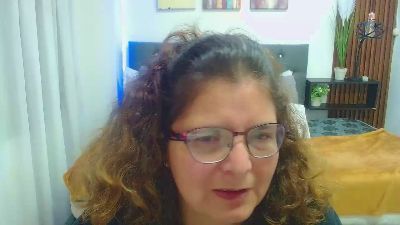 Linda_banks_ live from United States