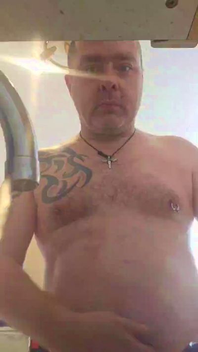 Locked_slave44 live from Germany