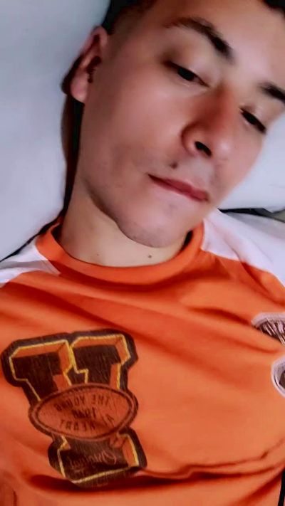 Lucasn87 live from Argentina