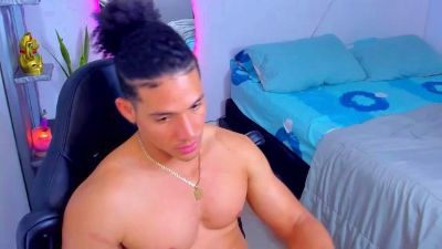 Nick_cartier1 live from Colombia