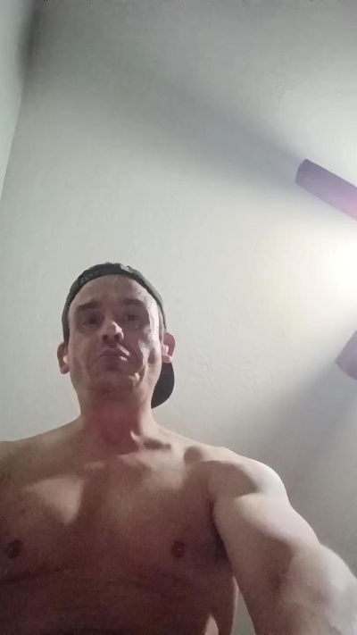 PaulStevens1982 live from United States