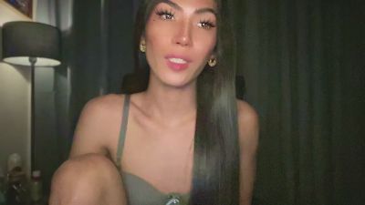 Simmi_Simmi live from United States