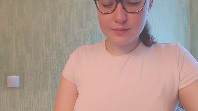 SofiaKaily live from United States