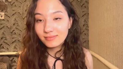 SuzannLertora live from Japan
