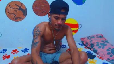 Theniga live from Colombia