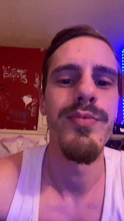 Theo95_ live from France