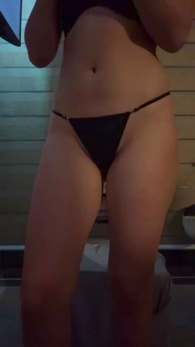 Valen444kittyy live from Chile