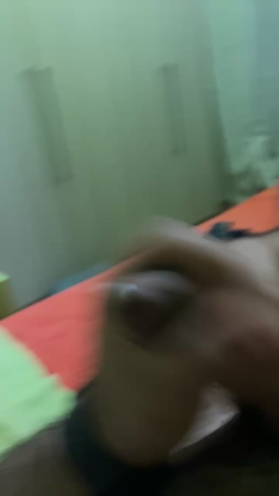cazzoneduro41 live from Italy