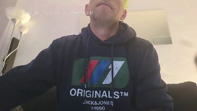 chavarez1981 live from Poland