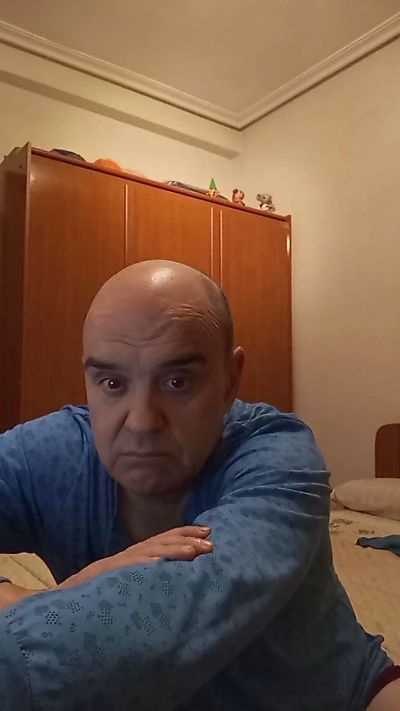 geli41 live from Spain