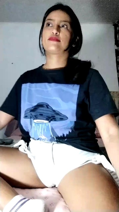 kata_quittt live from Colombia