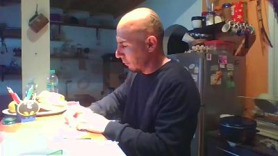 petiso37 live from Argentina