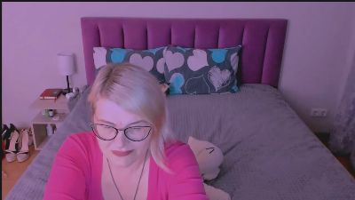 sabrinamac live from United States