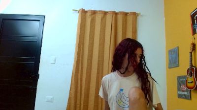 skinnyverus18 live from Colombia