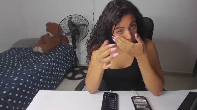 tatigirl455 live from Colombia