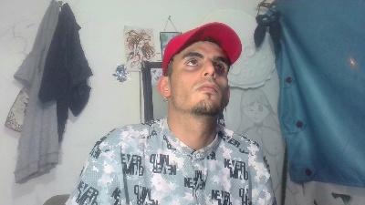 yourskinnyboy live from Colombia
